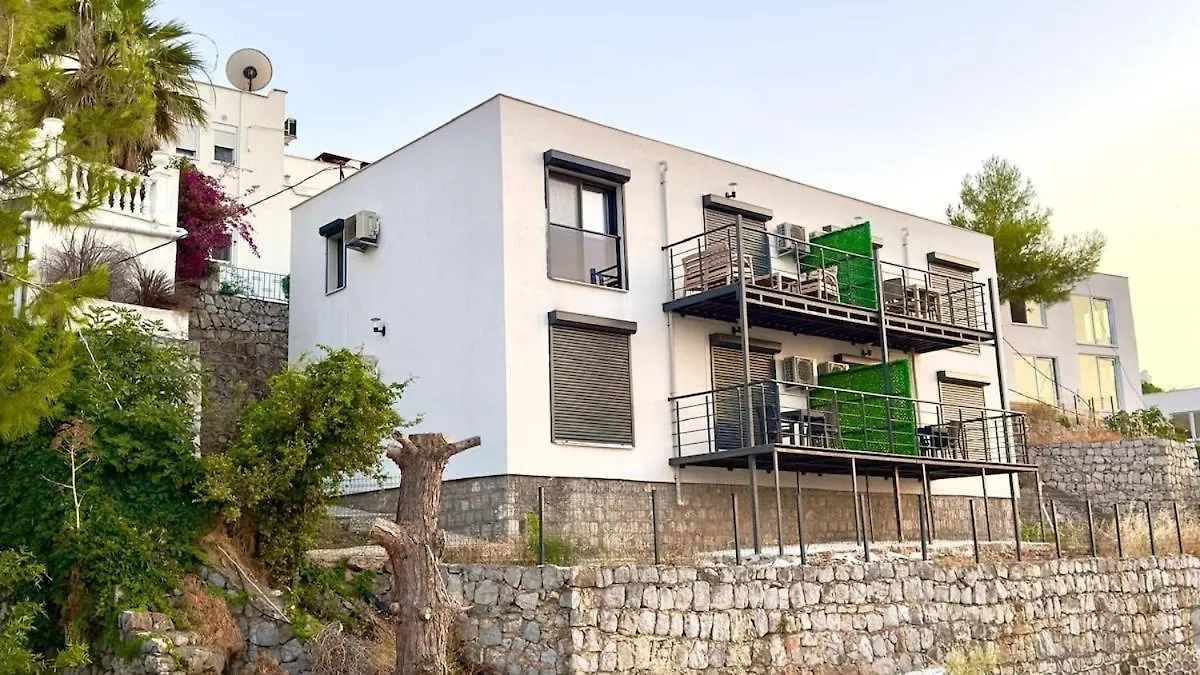 아파트 Luxury Nature View Home Downstairs 달라만